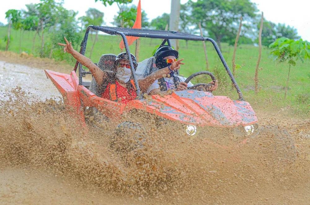 Guests on the buggy and quad trails near Macao